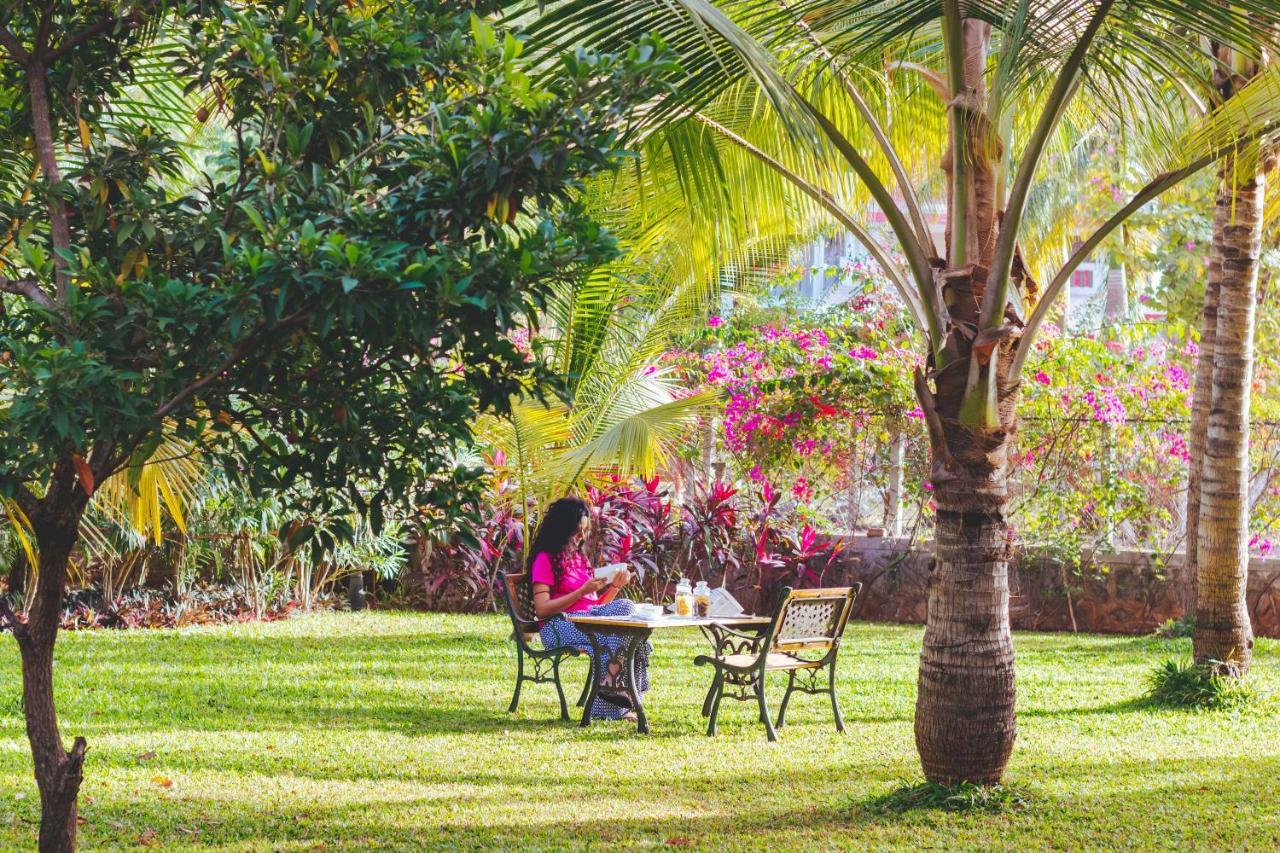 Saffronstays La Casa Maestro, Kashid - Spanish-Style Luxury Villa Near Kashid Beach Bagian luar foto