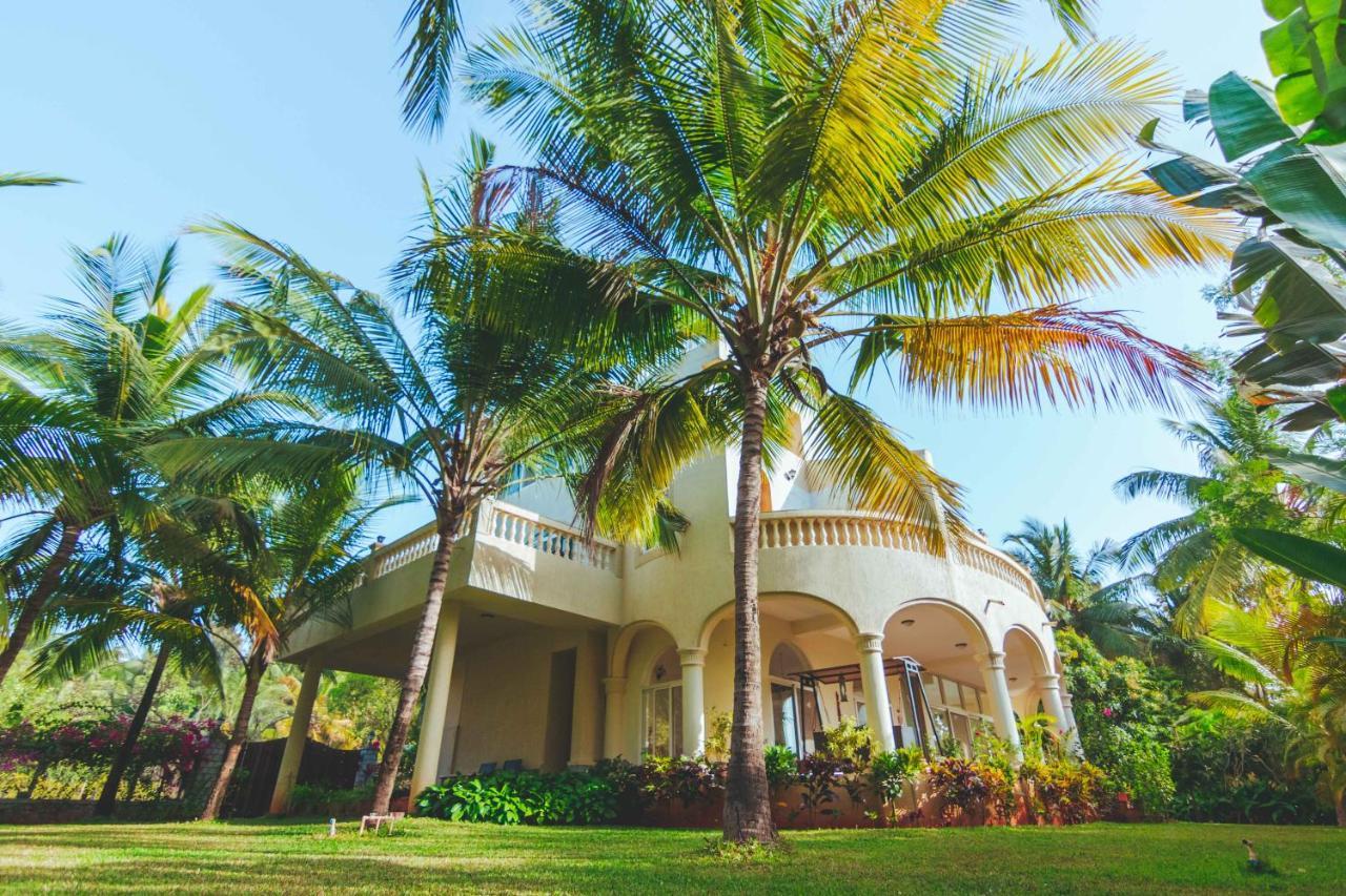 Saffronstays La Casa Maestro, Kashid - Spanish-Style Luxury Villa Near Kashid Beach Bagian luar foto